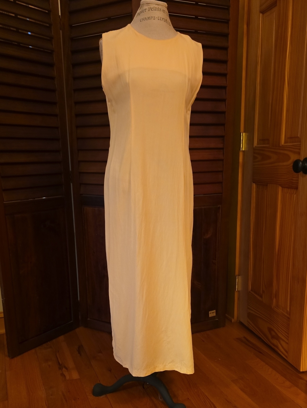 Sleeveless Pale Yellow Maxi Dress